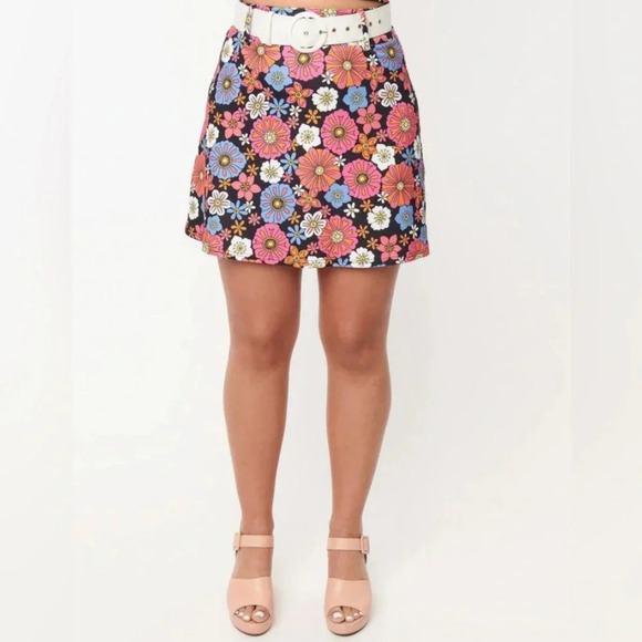 🦋B2G1🦋UNIQUE VINTAGE SMAK PARLOUR Black/Purple Floral Easy Does It Skirt - Picture 1 of 8